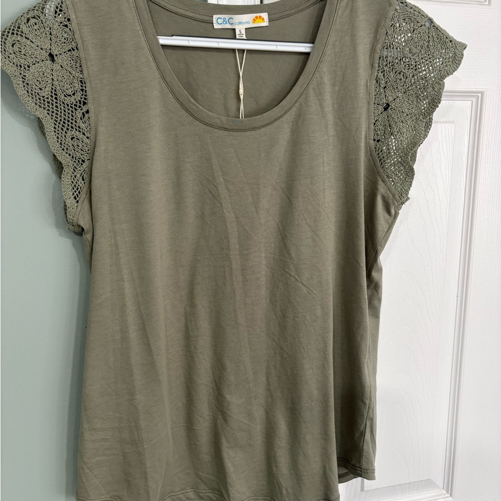 C&C California Lace Sleeve Tee - Light Green